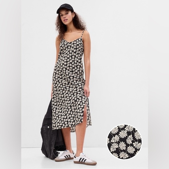 GAP Black and White Spaghetti Strap Midi Sundress - Picture 1 of 4